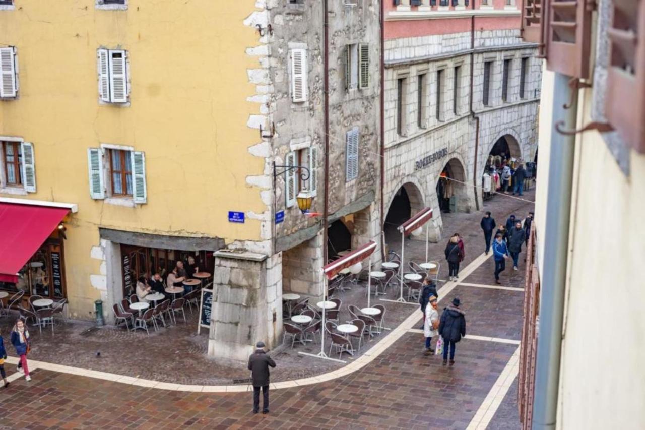 Appartement classé 2 étoiles au cœur du centre historique d'Annecy Extérieur photo